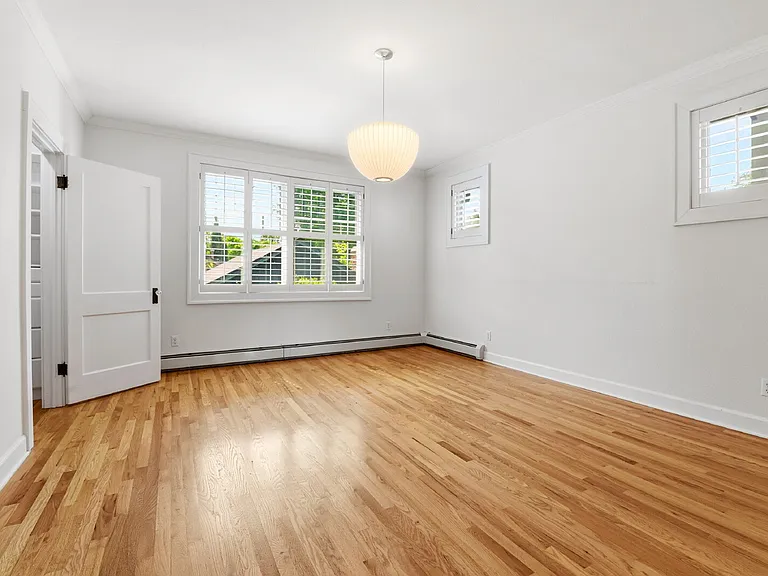 975 S Vine St — Photo 18