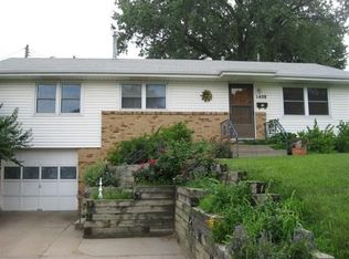 1408 Freeman Dr, Bellevue, NE 68005