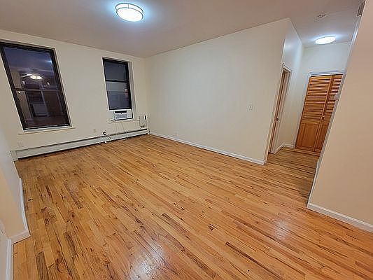 4th image of 212 5th Ave APT 3R