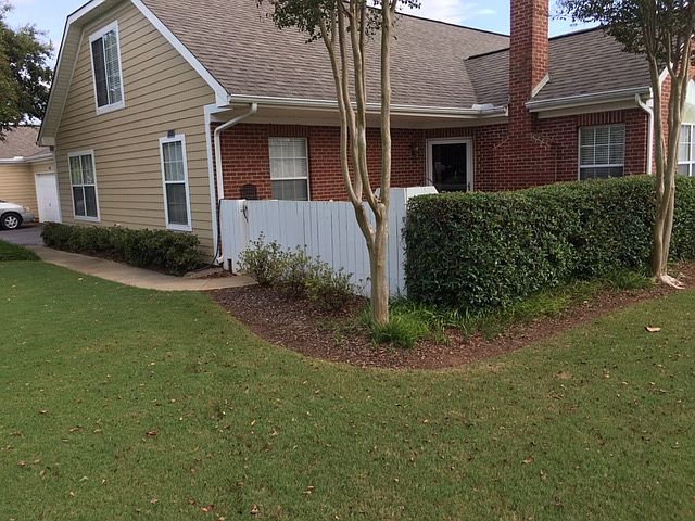 2nd image of 1111 Cathedral Cir