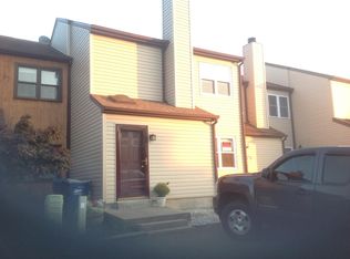 163 Valley Cir, Newark, DE 19711