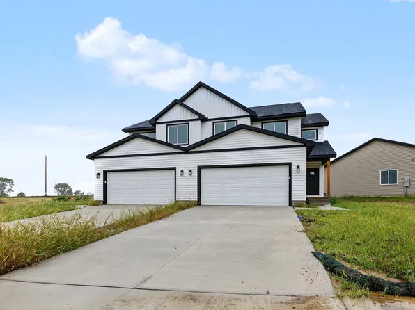 606 Cottonwood Ave, Woodward, IA 50276
