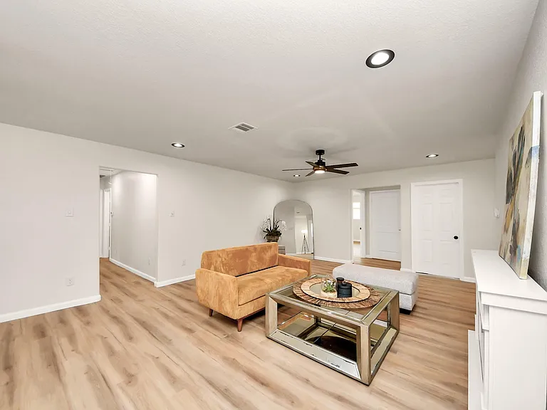 2407 Crestdale Dr — Photo 18