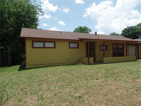 3rd image of 4828 Jerri Ln