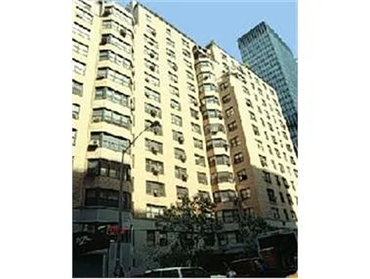 Rented by Douglas Elliman | media 36