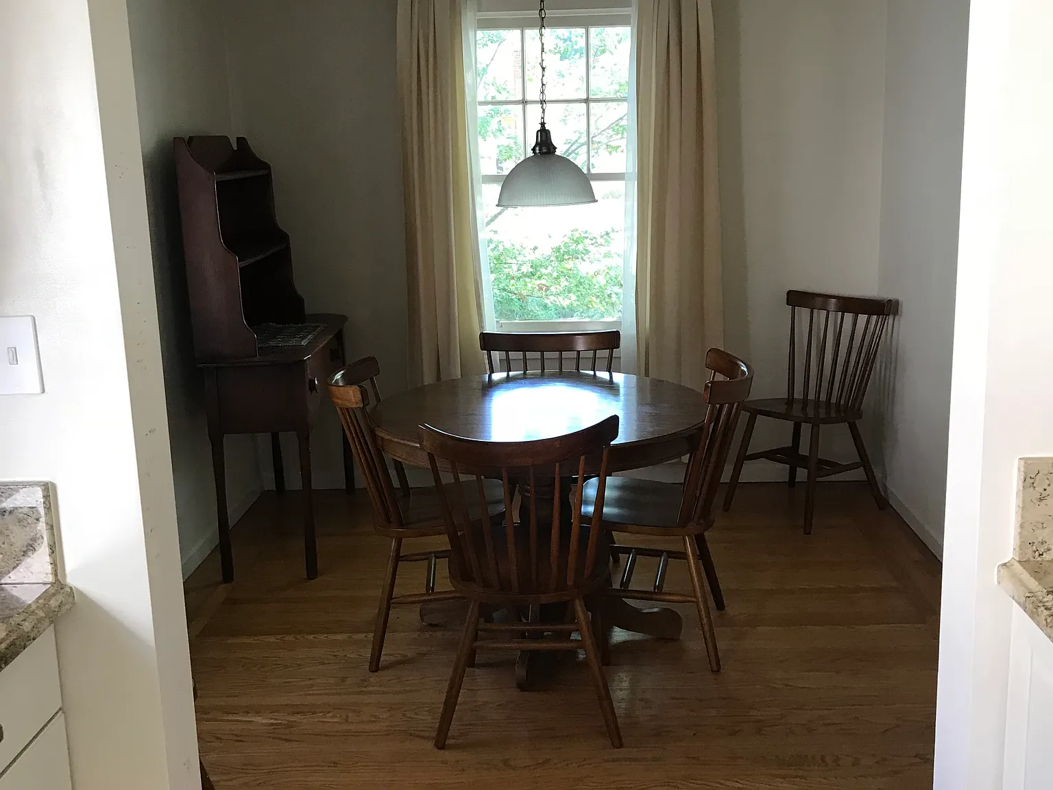 2 bed, 934 sqft, $2,950 — Photo 2