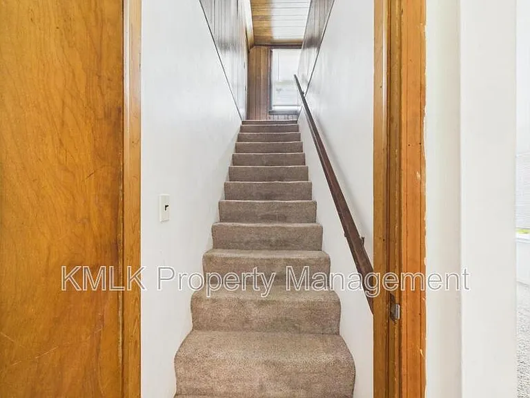 636 Lurie Ave — Photo 24