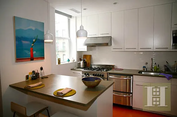 Rented by Halstead Real Estate | media 7