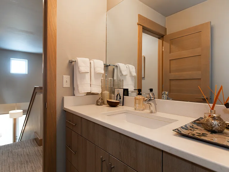 5468 Westmorland Dr — Photo 25