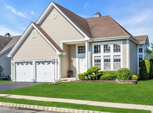 35 Lakeland Dr, Barnegat, NJ 08005