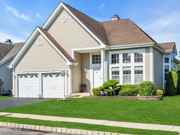 35 Lakeland Drive, Barnegat, NJ 08005