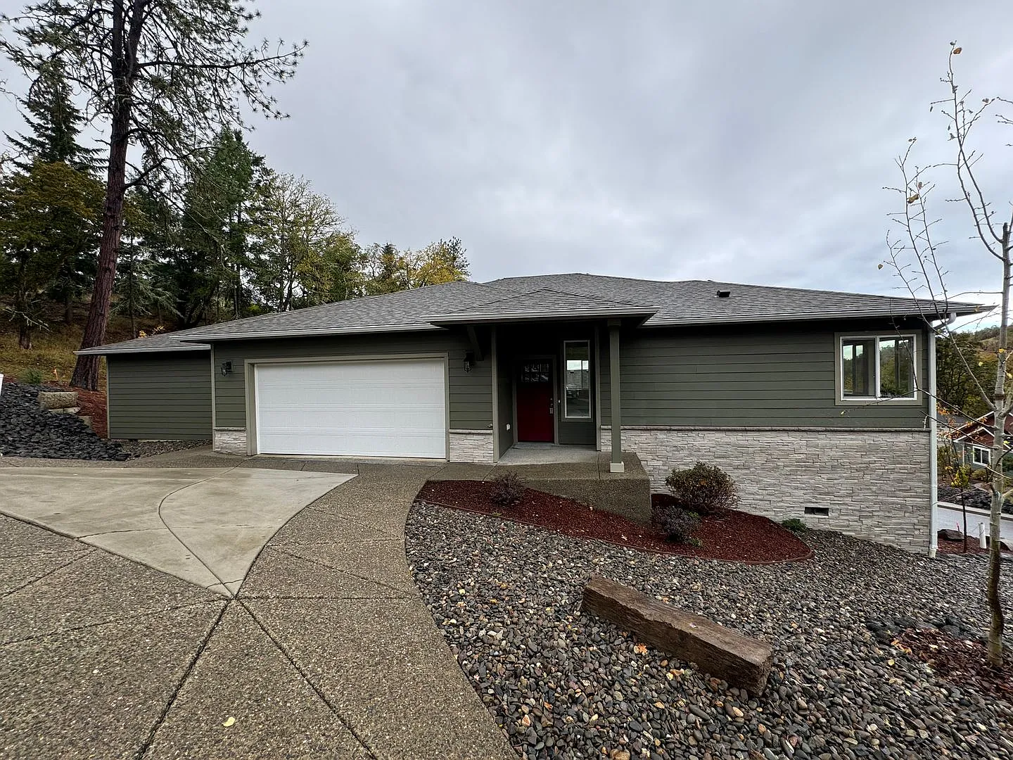 Brand new 3 bedroom 2 bath home in 55+ Community — Photo 1