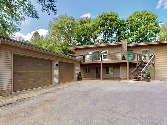 5th image of 47 Central Dr