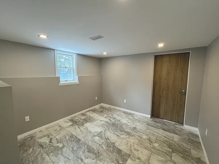 219 Mountain View Dr — Photo 5