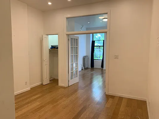 Rented by Flatiron Real Estate Advisors LLC | media 15