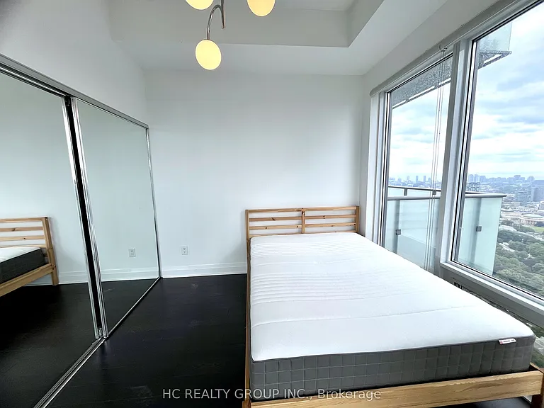 1080 Bay St #4406 — Photo 9