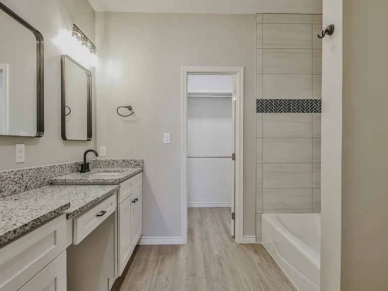 1313 Corpus Ave #B — Photo 18