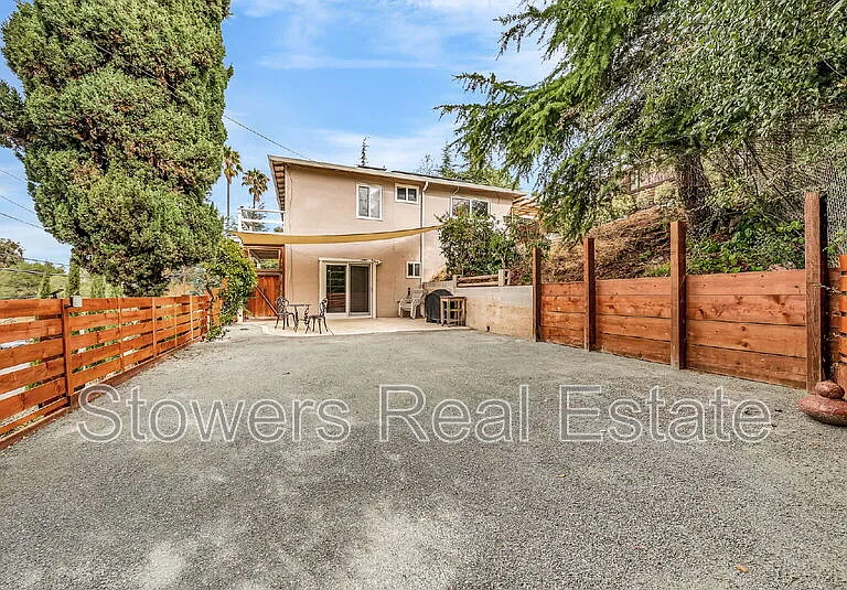 25551 Maitland Dr — Photo 34