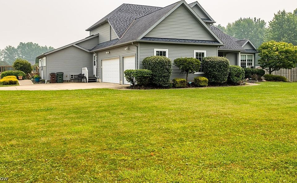 13689 Cowley Rd, Columbia Station, OH 44028 Zillow