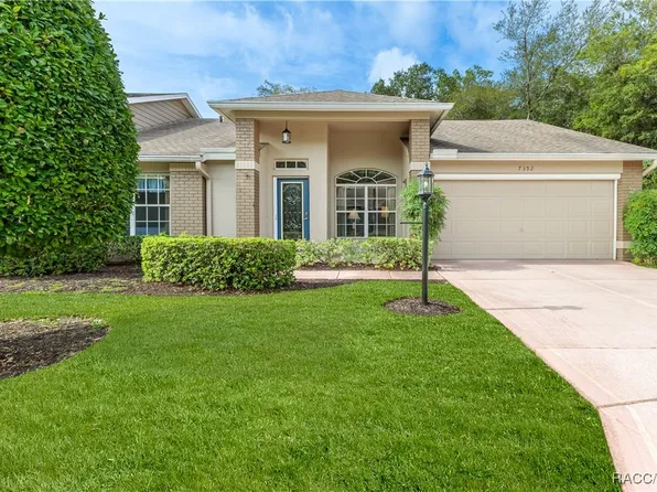 7392 Willow Brook Dr, Spring Hill, FL 34606