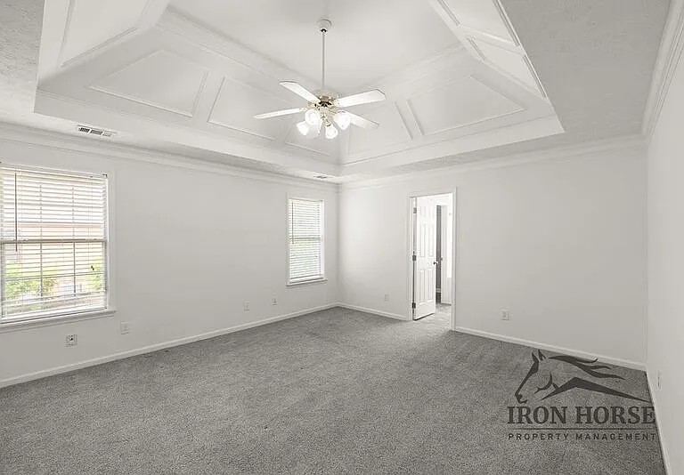 379 Beech Hollow Trl — Photo 16