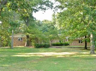 23813 Forum Rd, Lebanon, MO 65536