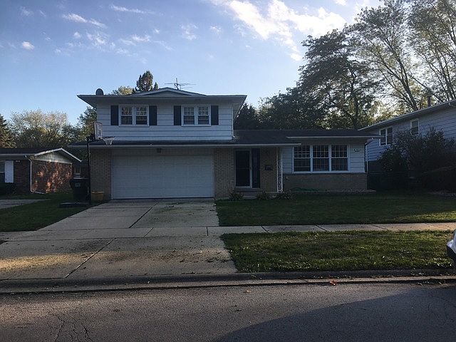 1st image of 750 W Palm Dr