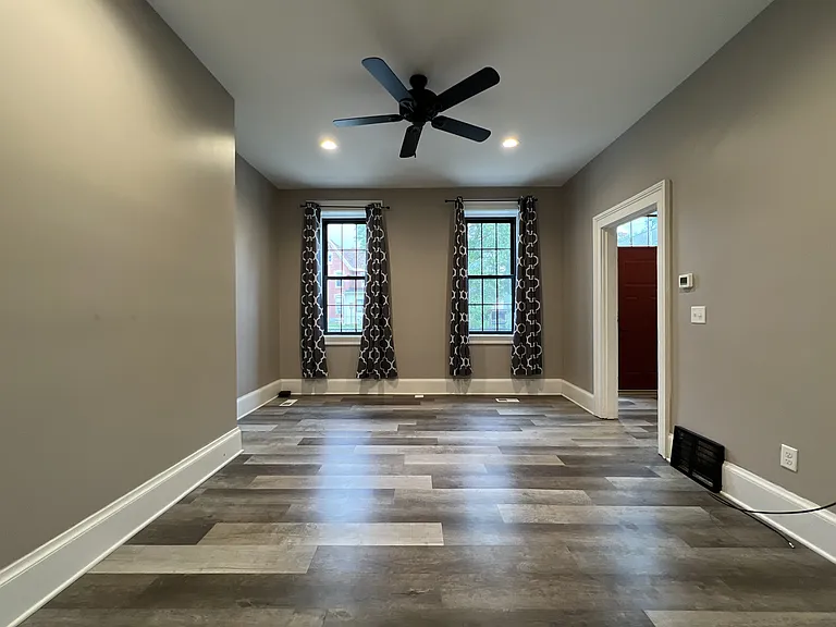 1228 Jackson St — Photo 4