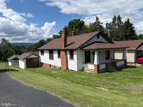 314 E Pennsylvania St, Covington, VA 24426