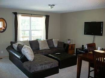 4th image of 345 9th Ave S