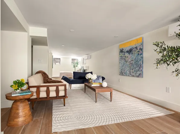 340 Lincoln Road image 18 of 25