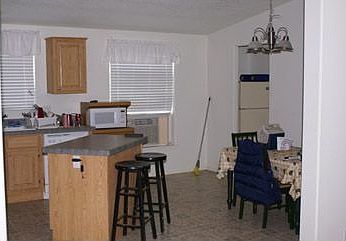 3rd image of 180 Manzanita Dr