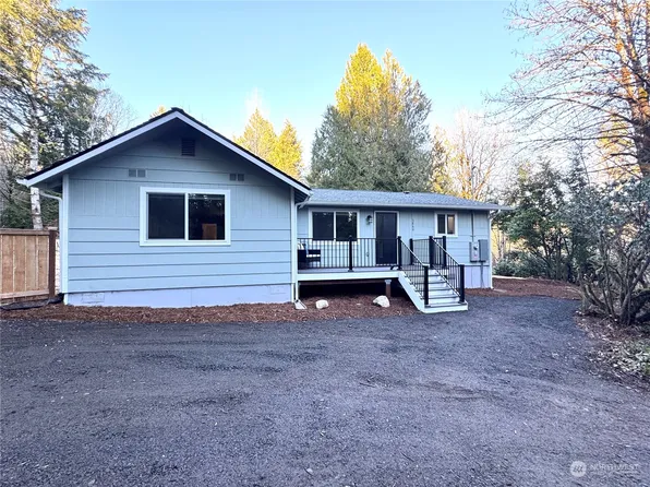 3860 Locker Road, Port Orchard, WA 98366