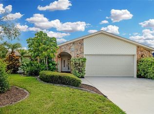 6527 Manila Palm Way, Apollo Beach, FL 33572
