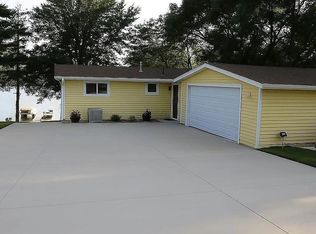 146 Scenic Dr, Montezuma, IA 50171