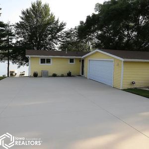 146 Scenic Dr, Montezuma, IA, 50171