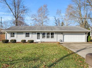 1215 Holiday Dr, Champaign, IL 61821