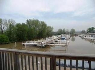 317 N Whittaker St, New Buffalo, MI 49117