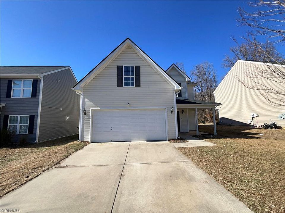 1st image of 2033 Chapel Park Ln
