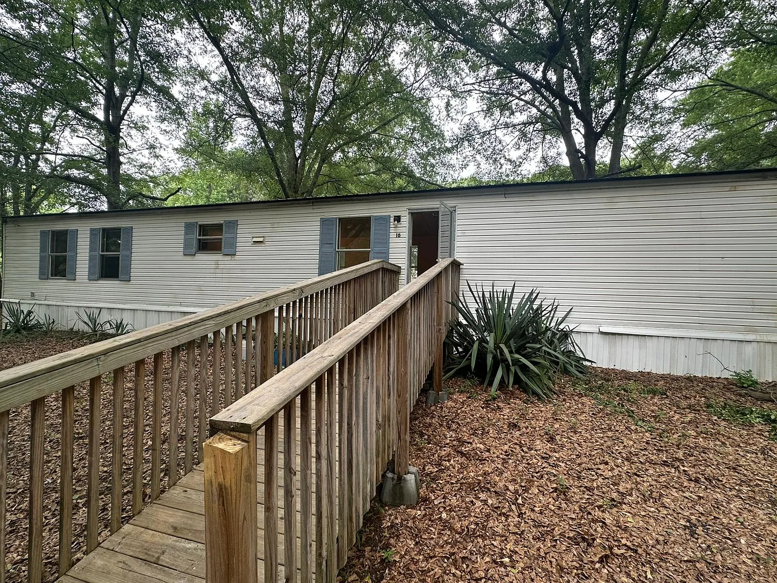 2 bed, 1100 sqft, $1,275 — Photo 1