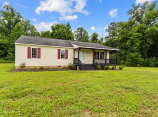 325 Hope Ln, Tappahannock, VA 22560