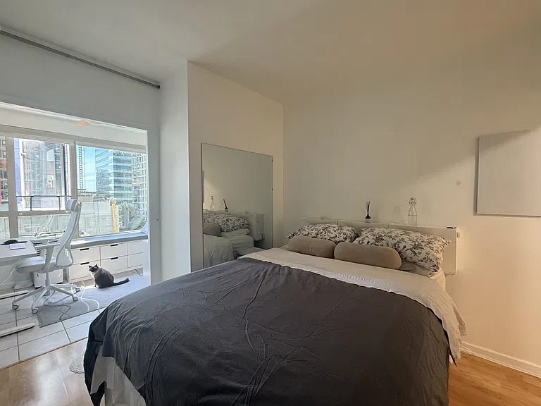 1177 Hornby St #605 — Photo 12