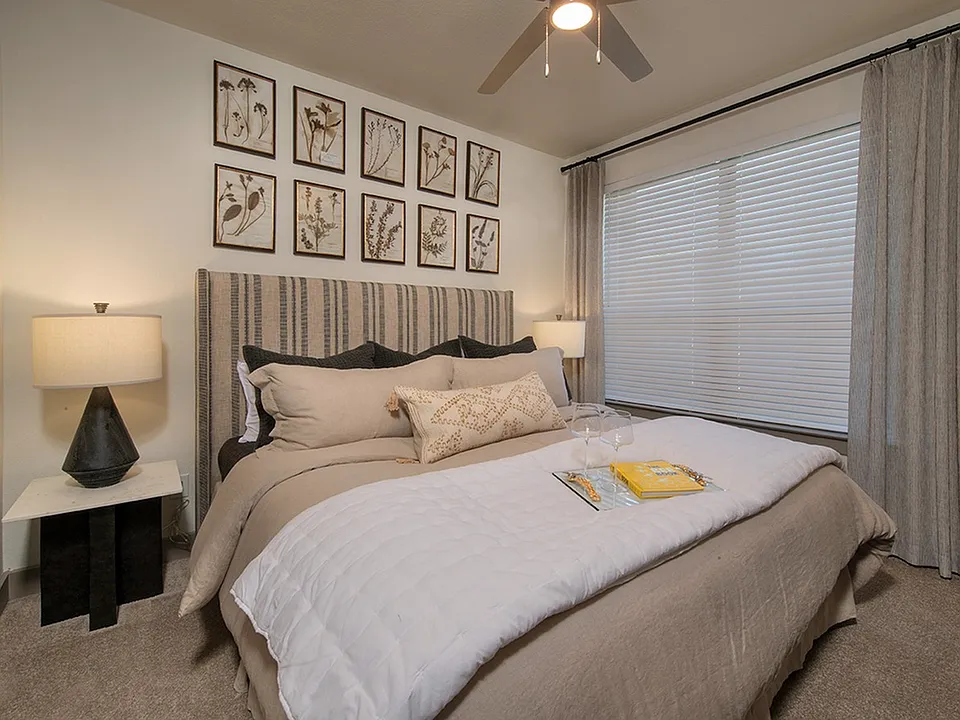 2B Bedroom 1 lo-res