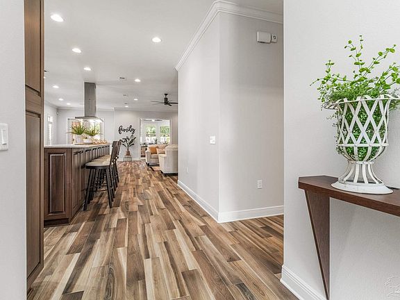 4th image of 5838 Sword Fern Way