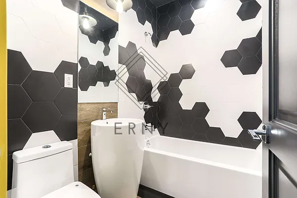 Rented by ERNY LLC | media 42