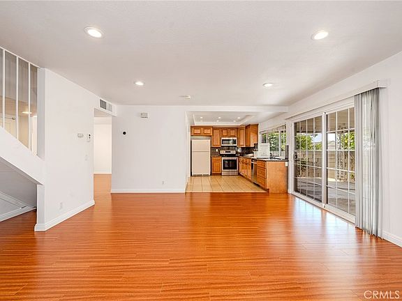 3rd image of 8175 Mammoth Cir