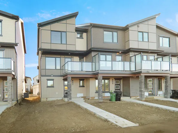 276 Deer Valley Dr, Leduc, AB T9E 0S3