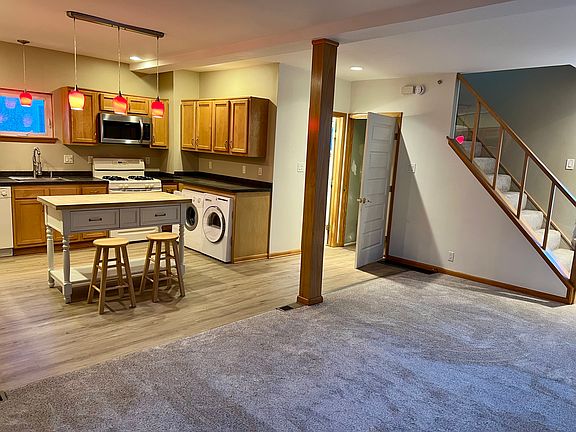 Kitchen, Family Room