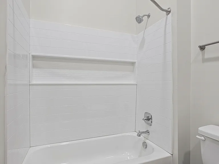 220 S Claybrook St — Photo 14