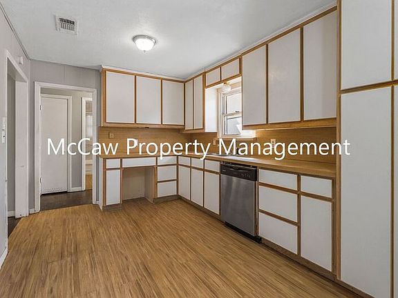 5th image of 129 Lakewood Dr
